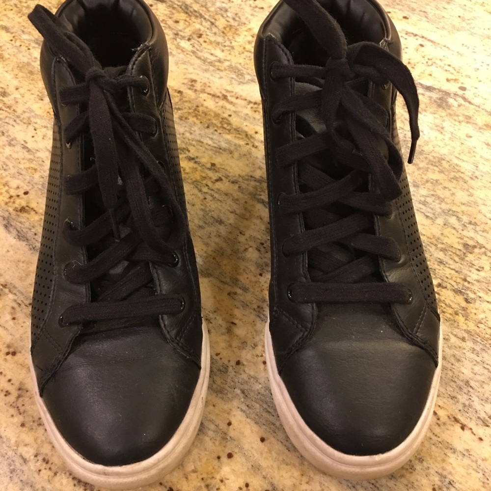 Women’s high top sneakers